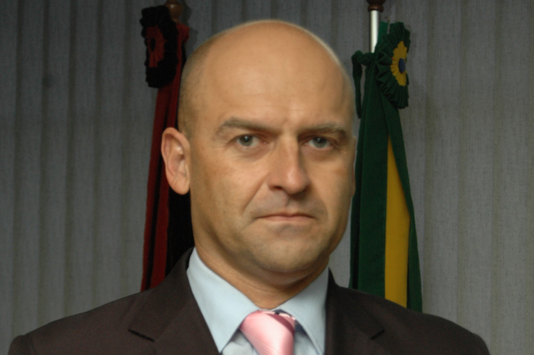 Dr. Paulo Roberto