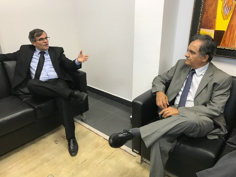 Visita ao TJ (3).JPG