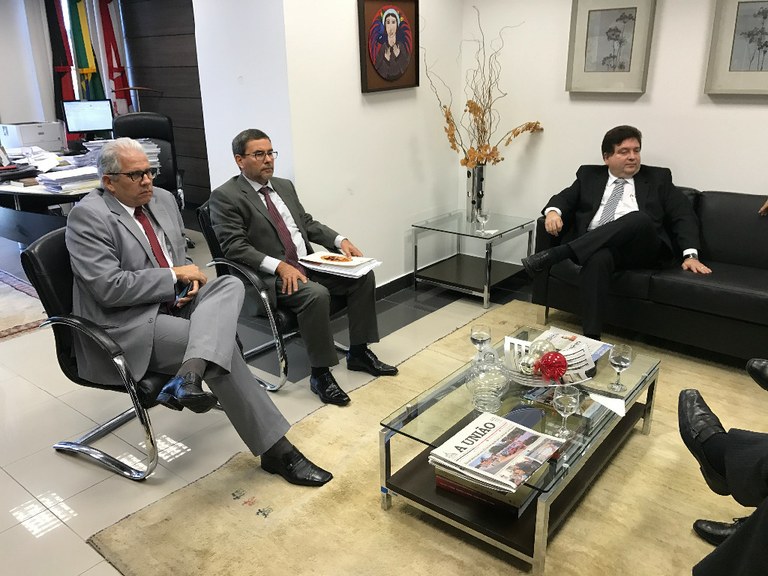 Visita ao TJ (8).JPG