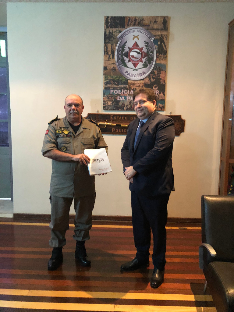 Visita ao comando da PM (3).JPG