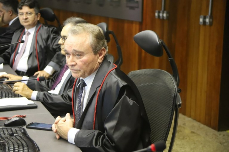 Assis Carvalho (1).jpeg