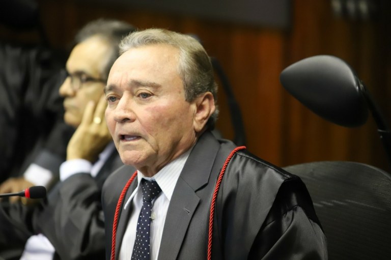 Assis Carvalho (2).jpeg