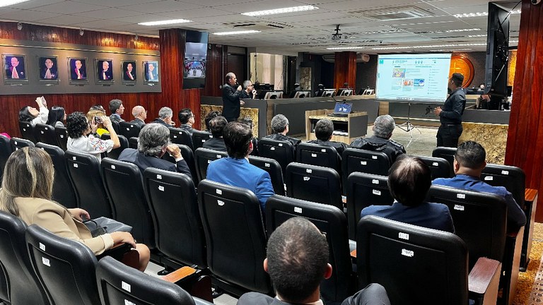 Lançamento estou aqui (3).JPG
