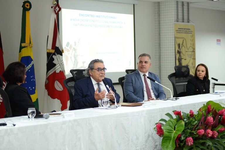 Encontro Institucional 1.JPG