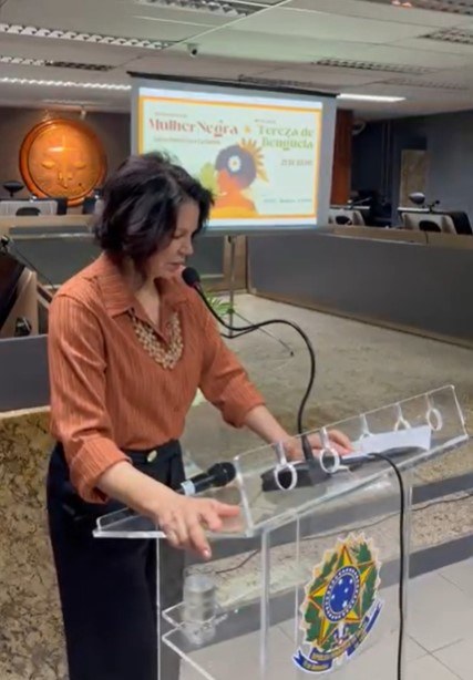 dra herminegilda dia de tereza.jpg