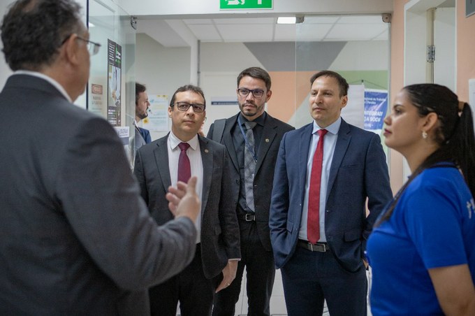 Cijus Comitiva TRT8 e Prefeito-2.jpg