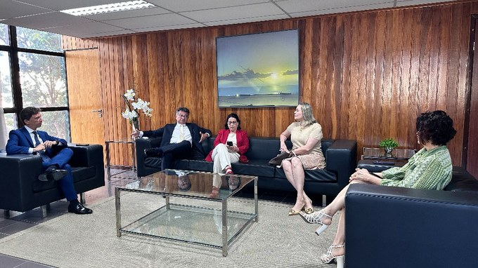 visita ministra katia_.JPG