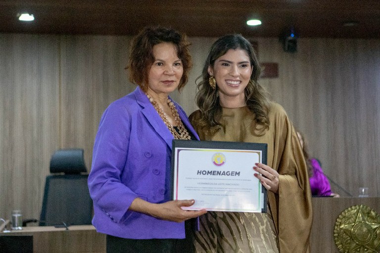 Homenagem Dra Herminegilda TRE-5.jpg