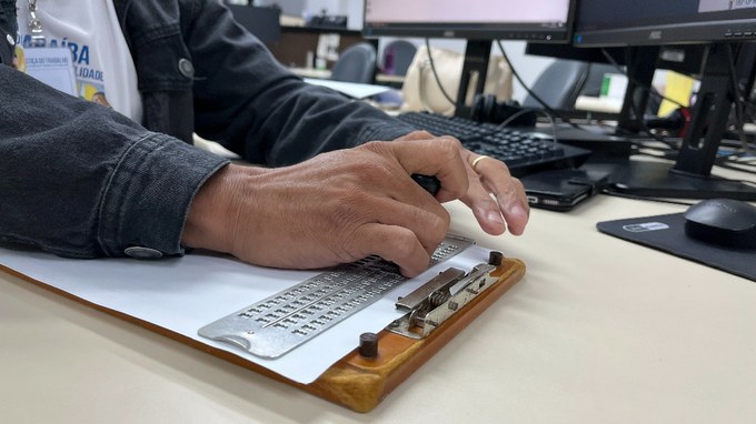 Manual em Braile PJe.JPG