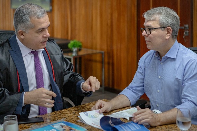 Visita Cônsul-01.jpg