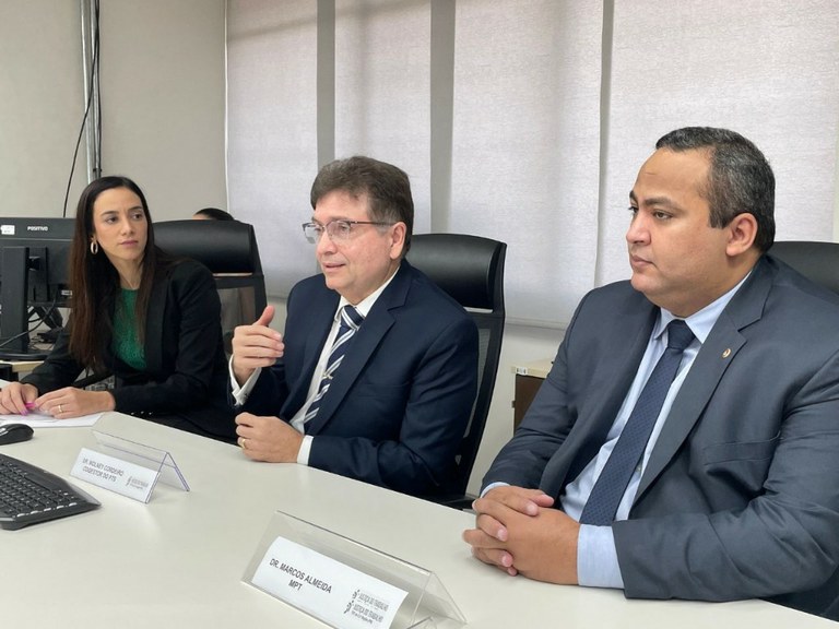 Reunião Getrin capa.jpg