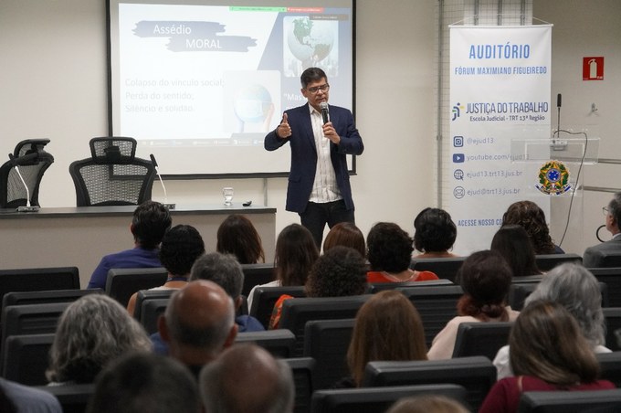 Enfrentamento ao Assédio 7.JPG