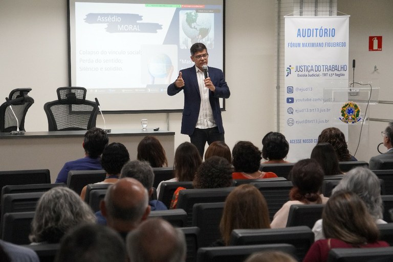 Enfrentamento ao Assédio 7.JPG