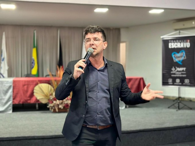 Juiz Goerge Falcao seminario trab escravo Patos.jpeg