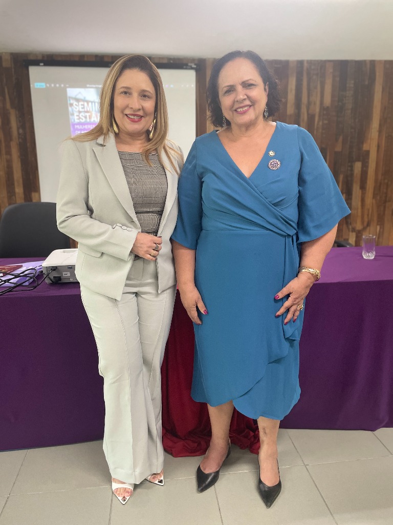 Seminário mulheres em espaços de poder.JPG
