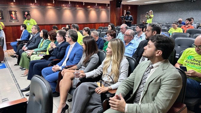 Abertura Abril Verde (2).JPG