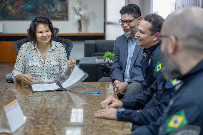 Visita PRF Assinatura Acordo-15.jpg