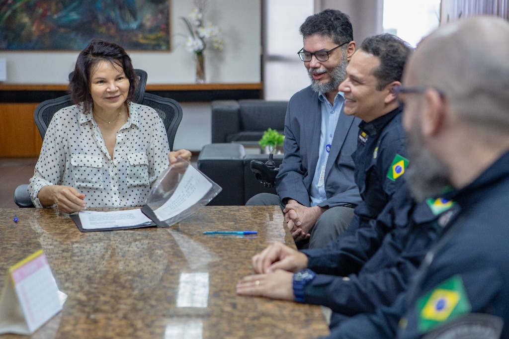 Visita PRF Assinatura Acordo-15.jpg