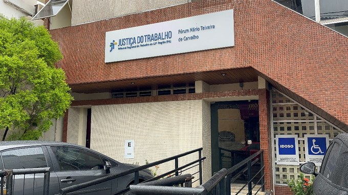 fachada fórum de guarabira.JPG